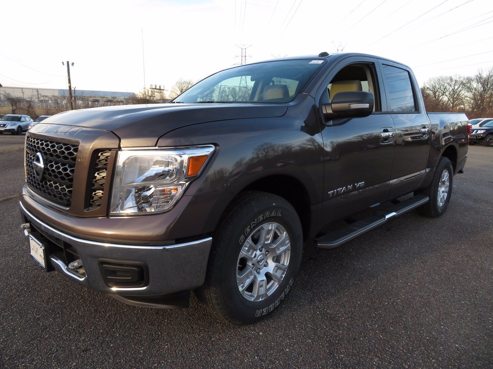 New 2019 Nissan Titan SV