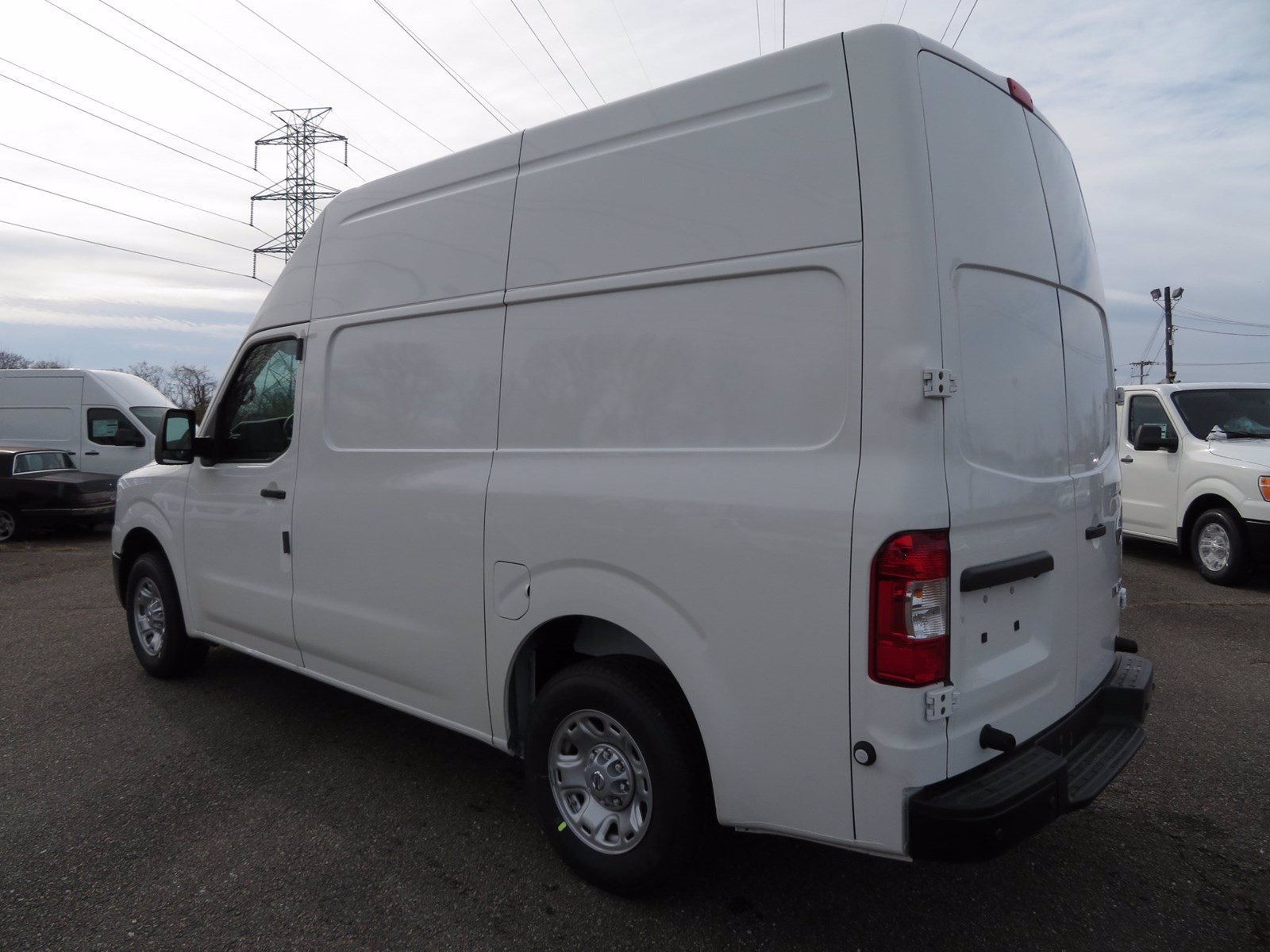 New 2019 Nissan NV2500 HD SV